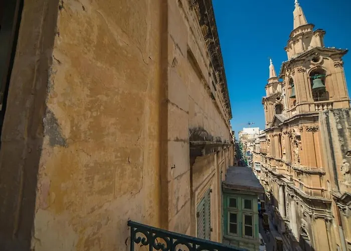 Juliana's Unique Townhouse By Vallettastay Valletta