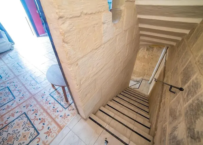 Juliana's Unique Townhouse By Vallettastay Valletta